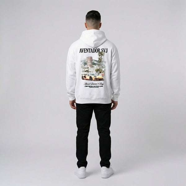 Hoodie Lamborghini Aventador SVJ blanc porté, vue de dos en entier, imprimé arrière visible