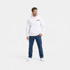 Sweat F1 Fernando Alonso Signature blanc vu de face en plan large avec logo Tourismo