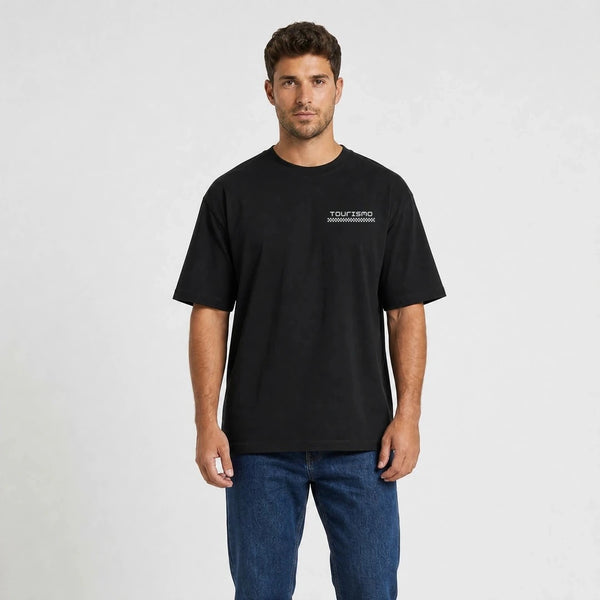T-shirt F1 Daniel Ricciardo Signature noir vu de face en plan rapproché avec logo Tourismo