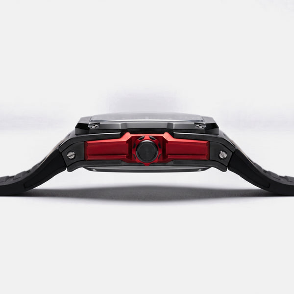 moteur V12 watch side view, tonneau case thickness