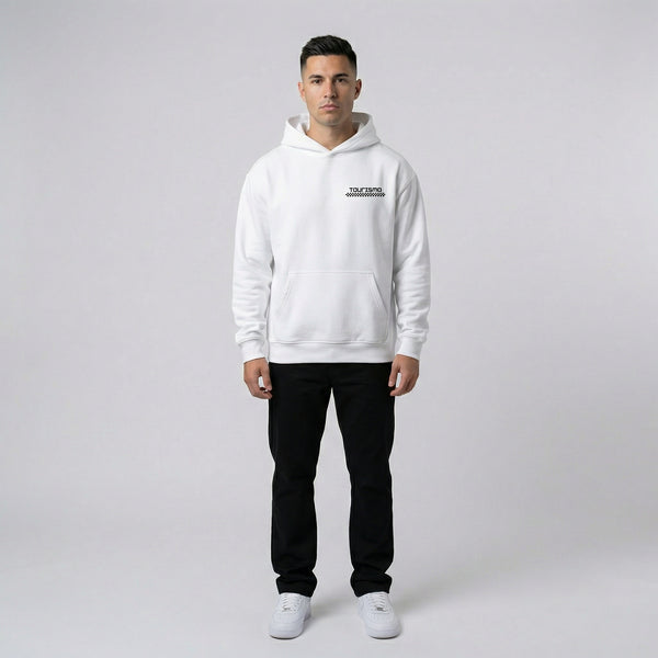 Hoodie BMW M4 Night Run blanc porté, vue de face en entier, coupe regular fit