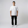 T-shirt BMW M4 Night Run blanc porté, vue de face en entier, coupe regular fit