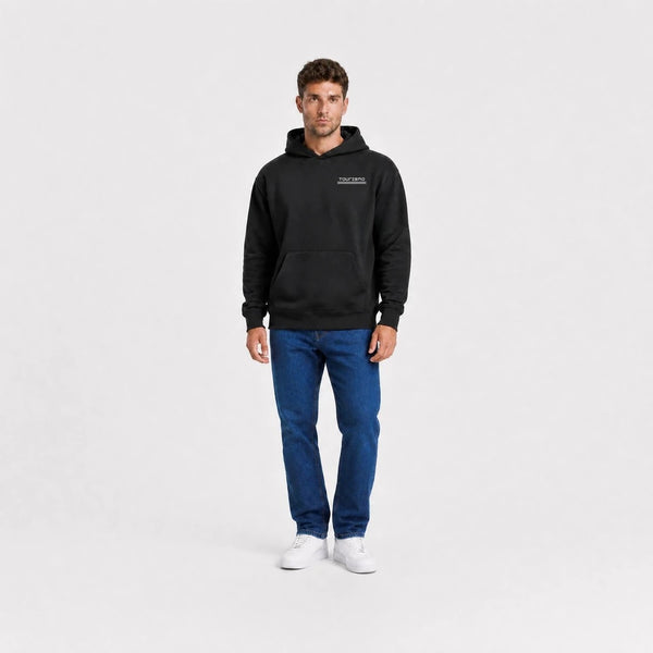 Sweat Alpine A110 noir vu de face en plan large avec logo Tourismo