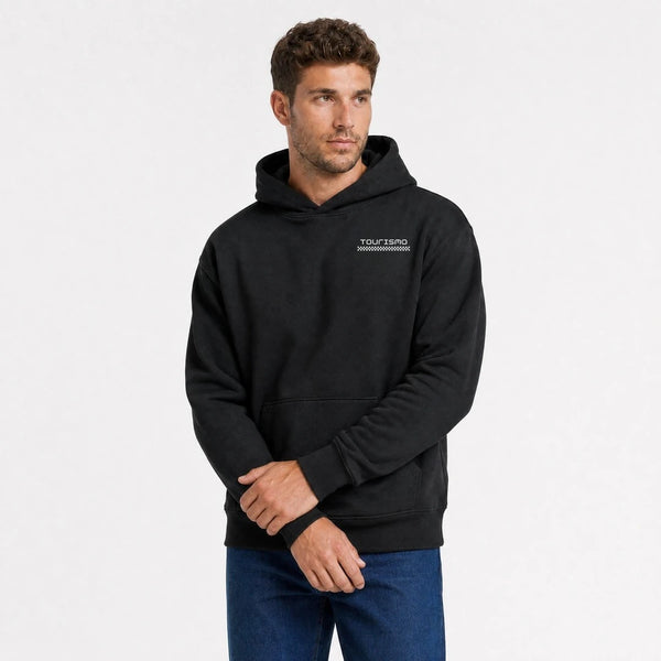 Sweat Alpine A110 noir vu de face en plan rapproché avec logo Tourismo