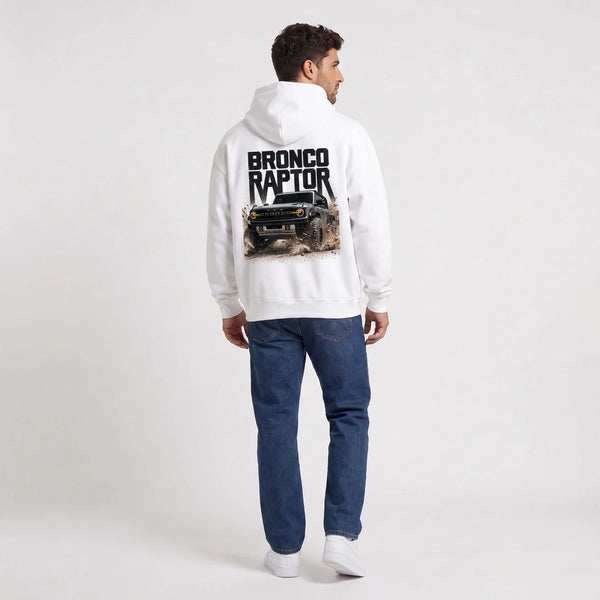 Sweat Ford Bronco Raptor blanc porté de dos en plan large avec print Off-Road