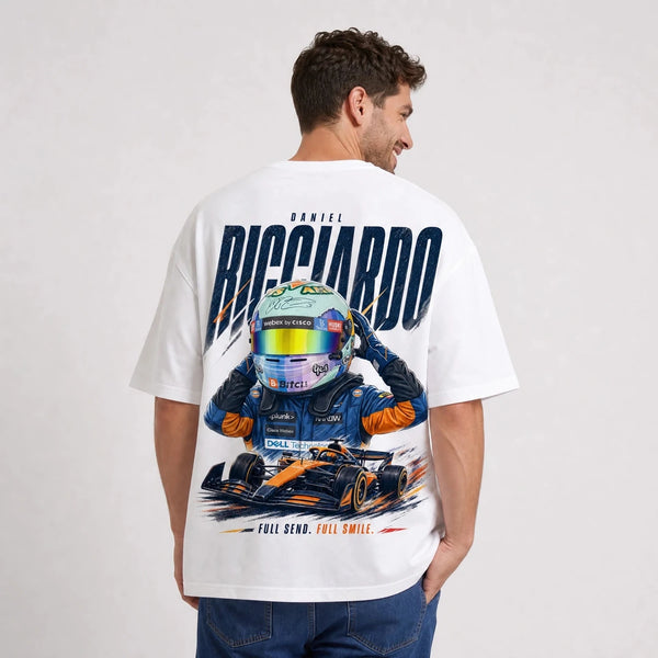 T-shirt F1 Daniel Ricciardo Signature blanc avec pilote et monoplace vus de dos