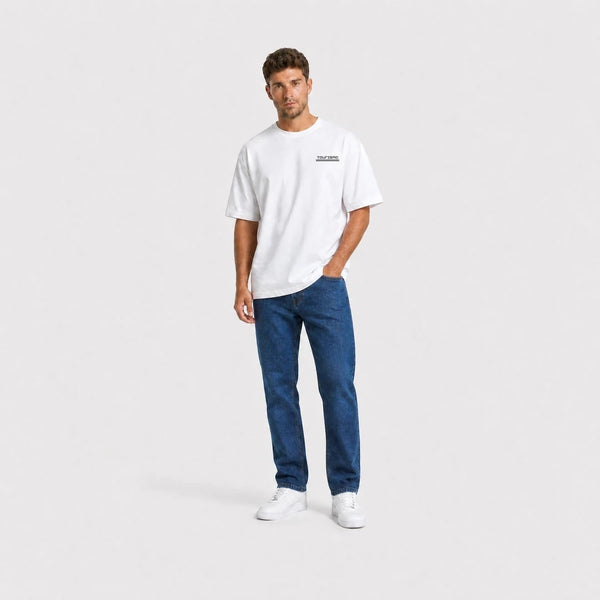 T-shirt Ram Trx Built To Hit Hard blanc vu de face en plan large avec logo Tourismo