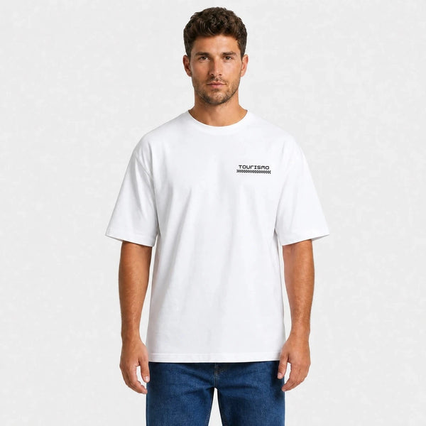 T-shirt Volkswagen Beetle California Aircooled blanc vu de face en plan rapproché avec logo Tourismo